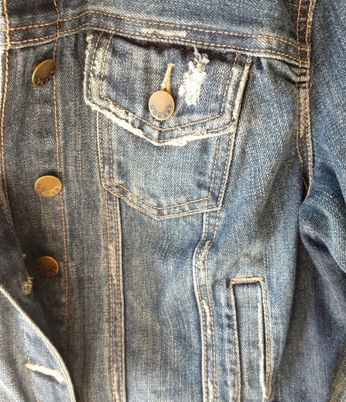 Resale shop🛑LAST CHANCE 5.12.24 Darker Washed resaleDenim Jacket - Picture 3 of 8